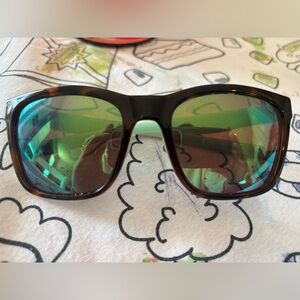 Costa Panga in Shiny tortoise / sea foam crystal